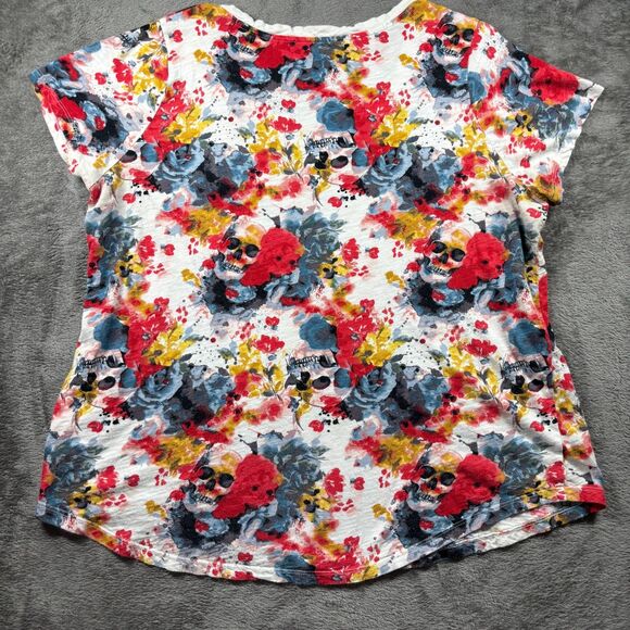 Torrid Classic Fit Tee Top Skulls Floral V-Neck Rock Punk Grunge Size 1 1X H211 - Picture 4 of 10